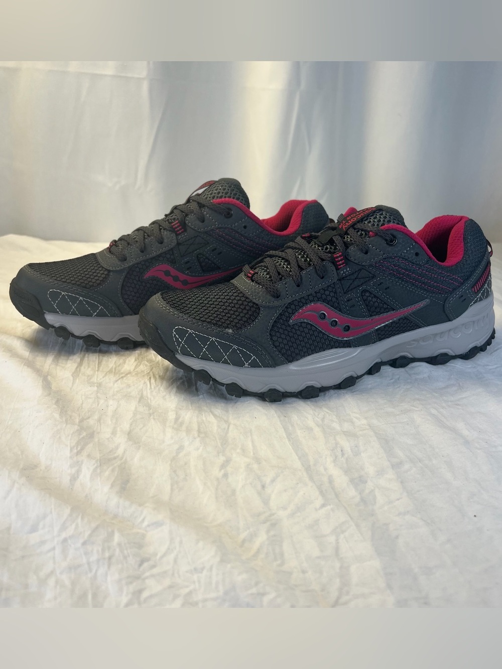 Saucony Grid Raptor TR Trail Running Shoes Women’s10 Grey Pink S15426-5 Athletic